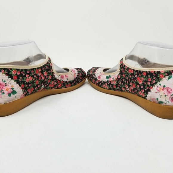 Hot Chocolate Design Women's Mary Jane Flat Shoes - Picture 5 of 7